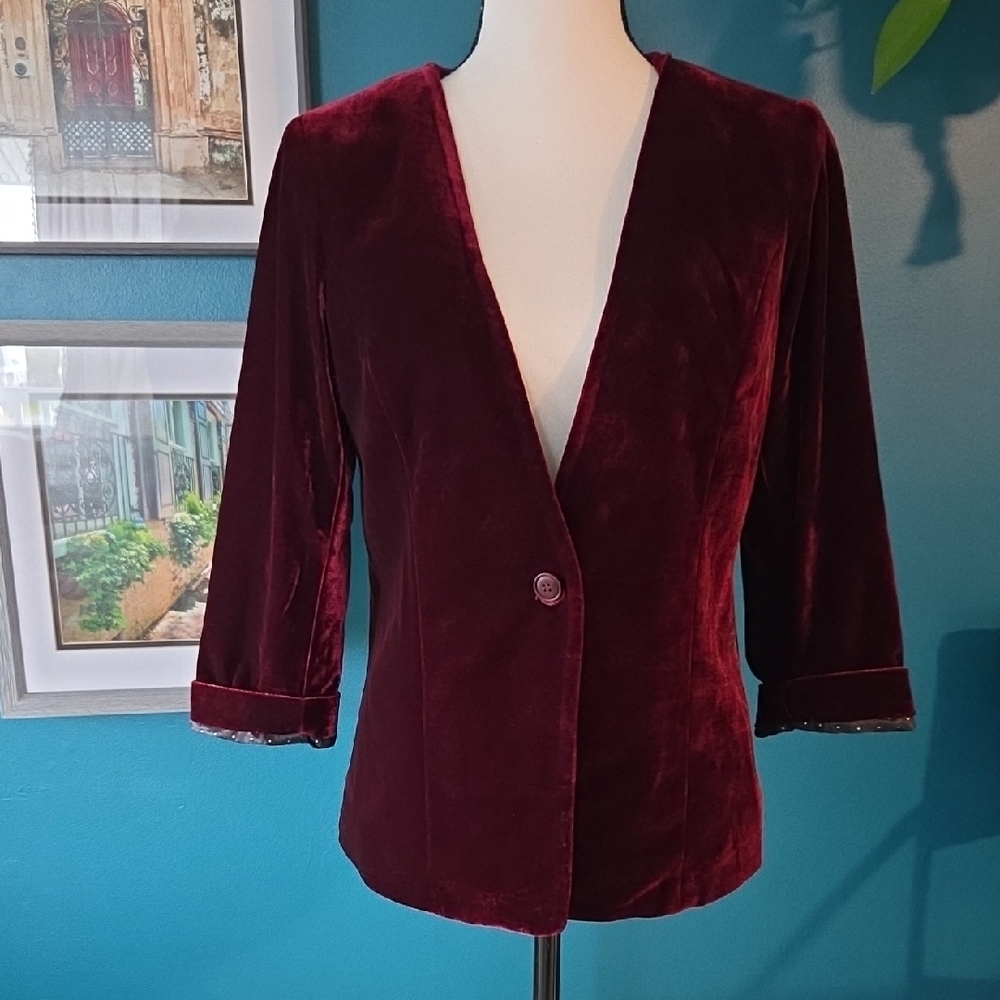 Elegant Burgundy Velvety Women's Jacket
